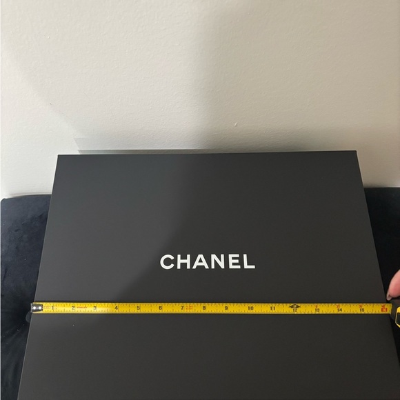 Chanel Black Gift Box with White Logo - Picture 2 of 5